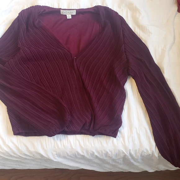 Plum Surplice Long Sleeve Pleated Blouse - Picture 4 of 5